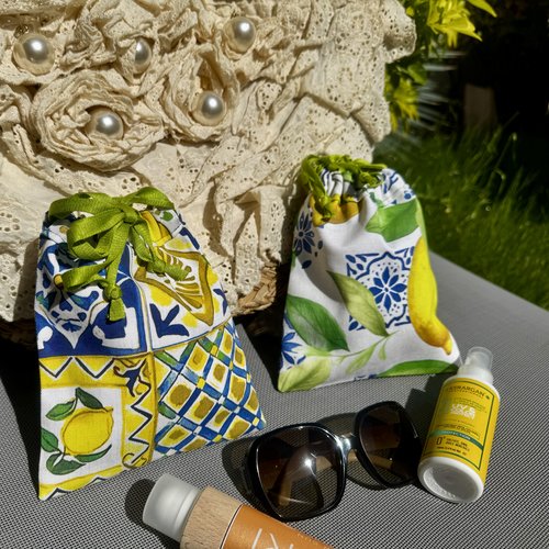 ** 2 sacs pochons fourre tout  ** citrons et carreaux de faïence