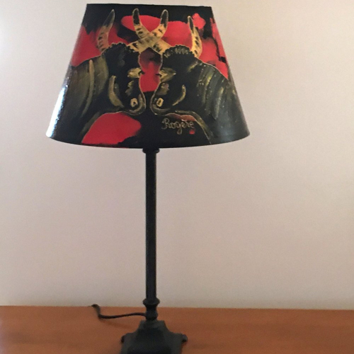 Lampe à poser "taureau de camargue".