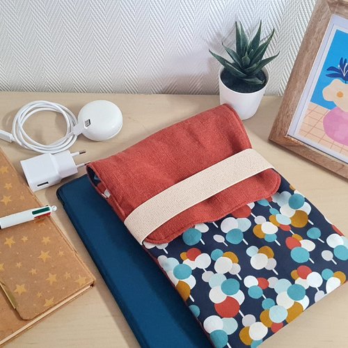 Housse de protection pour tablette ou liseuse, pochette de voyage, protection livre