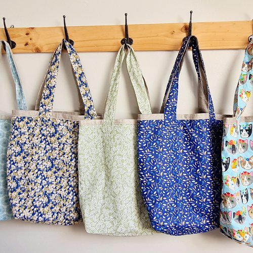 Sac cabas, tote-bag, sac de plage en coton imprimé et lin enduit