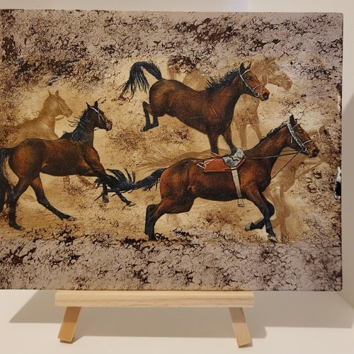 Petit tableau sur toile dure réalisé en serviettage et peinture "chevaux sauvages"