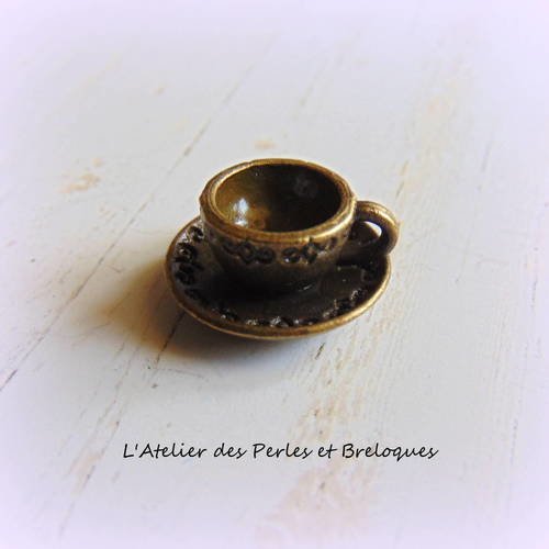 Breloque tasse a cafe avec soucoupe 3d (r793) 