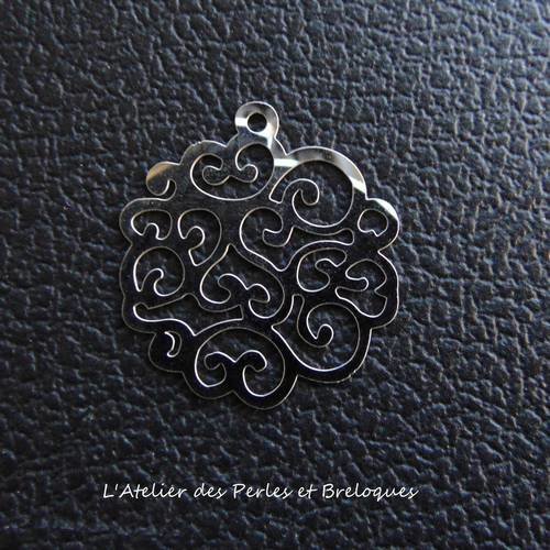 Pendentif estampe en metal filigrane acier inoxydable (r517) 