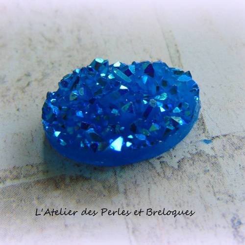 Cabochon druzy bleu saphir ab 18 mm x 13 mm (r678) 