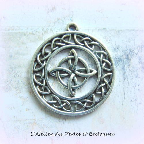 Pendentif celtique metal argent  (r216) 