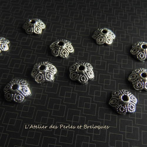 Lot de 10 coupelles forme fleur metal argente (r340) 