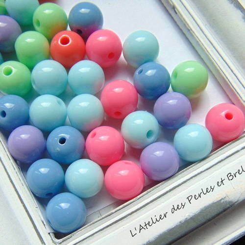Lot de 30 perles acrylique  couleurs mixees 10 mm 