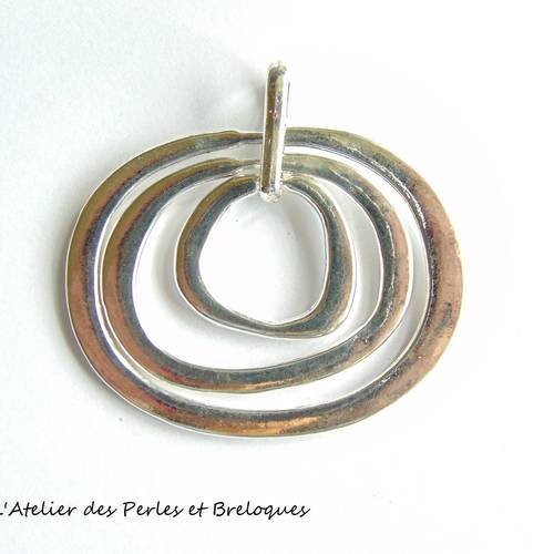 Grand  pendentif cercles irreguliers