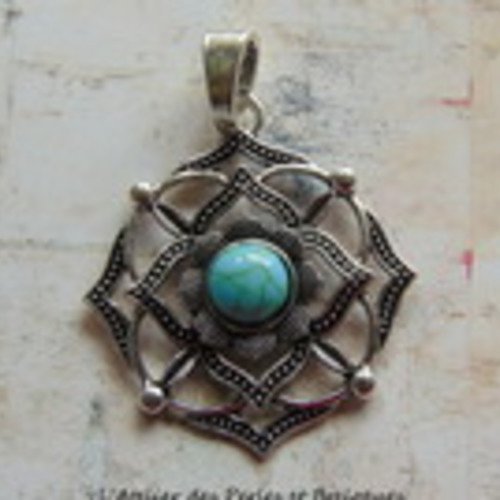 Grand pendentif boheme turquoise/metal argente (r157) 