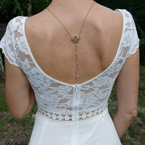 Collier dos nu mariée robe dos ouvert- chaîne perlée cristal- bijoux bohèmes et chics.