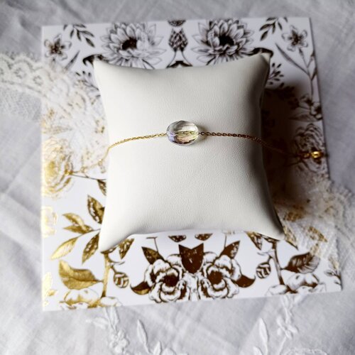 Dora- bracelet de mariée à perle ovale sur chaîne fine dorée en acier- bijoux de mariage au charme bohème et chic.