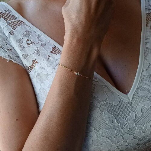 Bracelet de mariée à petite pierre en zirconium bleu ciel- chaîne fine et solide doré en acier inoxydable- bijou de mariage précieux.