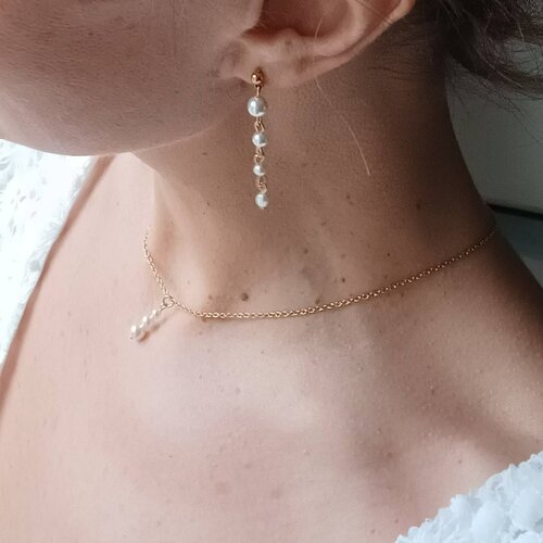 Sasha- pendantes dorées de mariée à perles nacrées blanches- bijoux d'oreilles précieux- boucles d'oreilles.