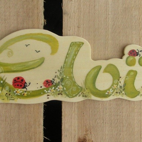 Prénom en bois* plaque de porte personnaliséé* tons verts,thème coccinelles