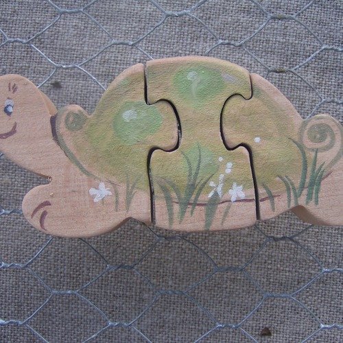 Petit puzzle tortue *  en bois brut * 3 pièces