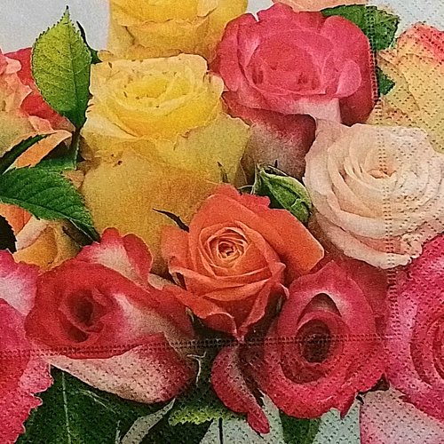 Serviette en papier  roses anciennes panaché - pour le collage, collection ou l'art de la table