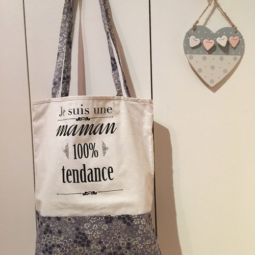Tote bag
