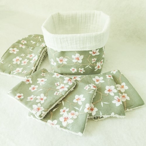 Lingettes lavables "fleurs d'amandier" et leur panier de rangement
