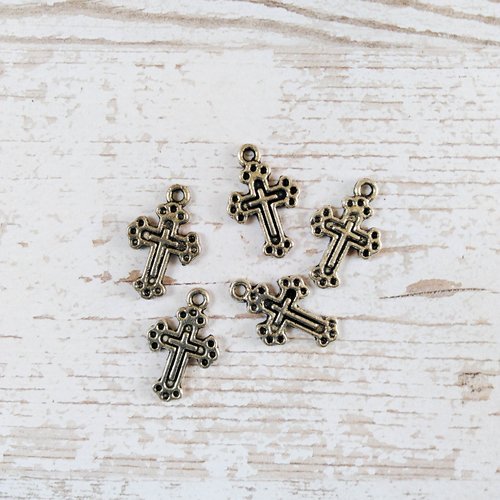 Breloques croix argent vieilli 15 x 12mm – x5