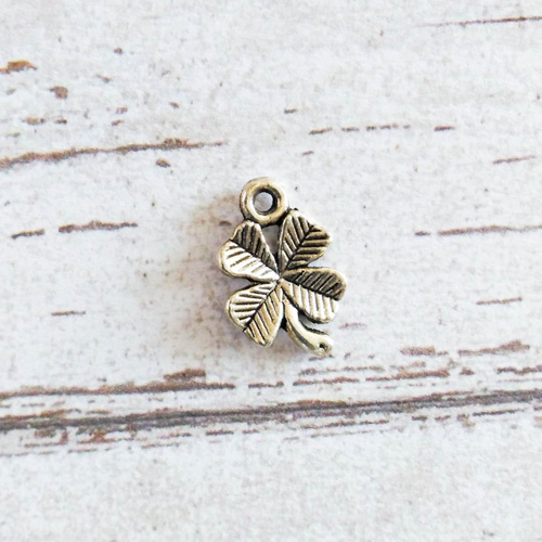 Breloque trèfle à 4 feuilles argent 10 x 15mm