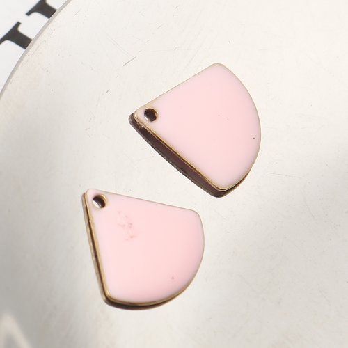 Breloque émail double face éventail rose 13 x 12 mm