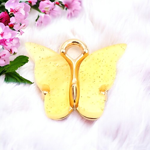 Breloque papillon doré jaune 15mm