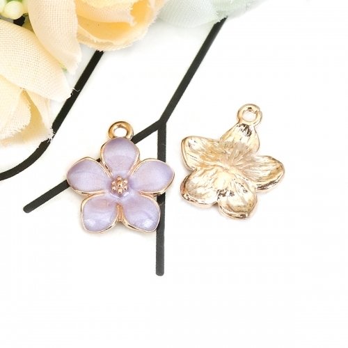 Breloque fleur violette émail doré violet 17 x 15mm