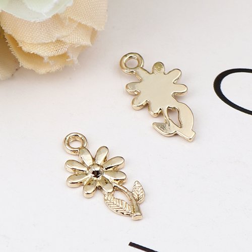 Breloque fleur plaqué or 16k 19 x 10mm