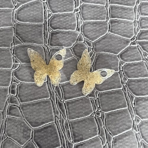 Duo de pampilles "souvenir de plage" – papillons en résine & sable véritable