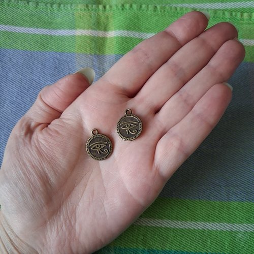 Lot de 2 breloques œil d'horus