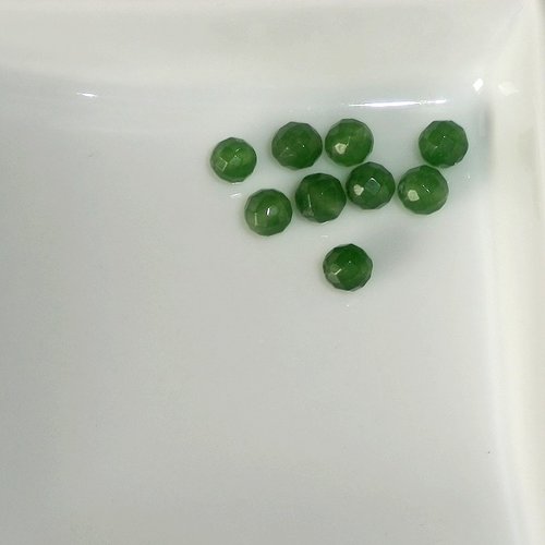 Lot 9 perles rondes facettées 6 mm en aventurine