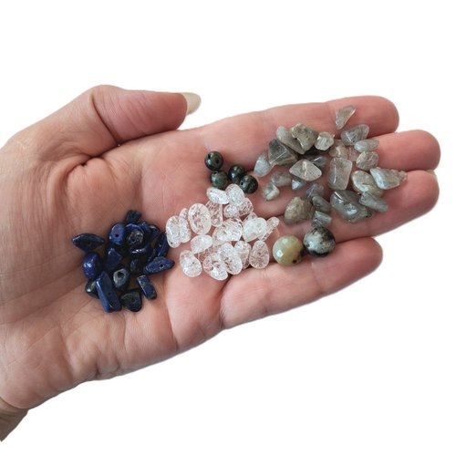 Lot de perles en pierres