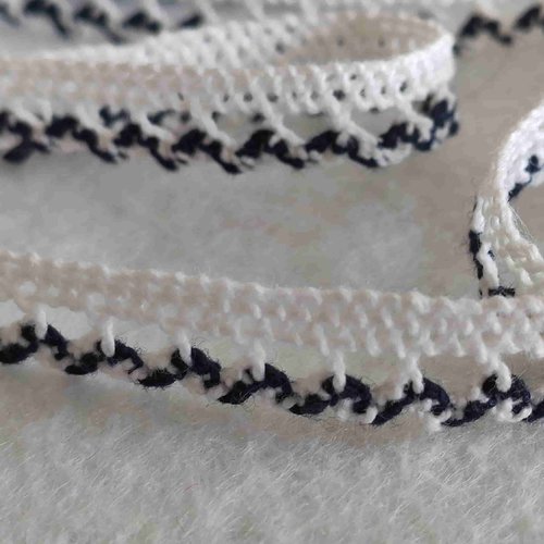 Dentelle-ruban de bordure, en coton, 9 mm de large, chaîne et picots, blanc et bleu marine, vente au mètre