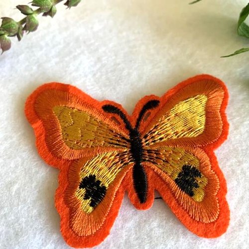 Appliqué à coller, ou à coudre, papillon de couleur orange, en polyester, 7 cm/5.6 cm, vente par deux objets