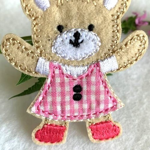 Appliqué, patch d'embellissement, ours fille en robe vichy rose et blanche, à fixer au fer à repasser, 6 cm/5 cm, neuf, à l'unité