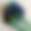 Embellissement sur vêtement, broche, tons bleu et vert, organza, perles, plume, 8/8 cm, neuf