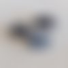 Bouton enfant, 13 mm, à queue, bleu marine avec chien en peluche blanc, neuf et vendu à l'unité