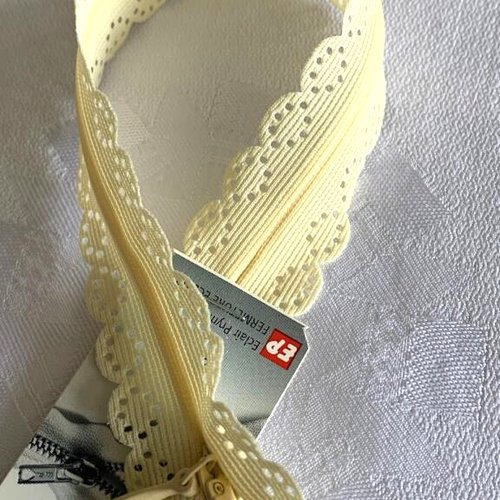 Fermeture à glissière, invisible, en dentelle, 22 cm, prym, jaune paille, neuve, vendue à l'unité