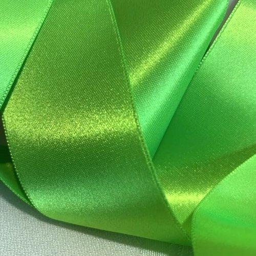Ruban de satin, double face, france, 38 mm de large, de couleur vert printemps, embellissements, vente au mètre