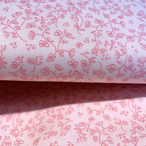 Tissu japonais, en coton, reflet du printemps, rose à motifs roses, tons gradués, dessinés, vente par 25 cm sur 112 cm de laize