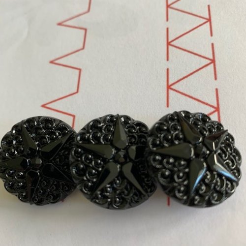 Magnifiques boutons, en verre noir, 23 mm de diamètre, motif étoilé et guillochis, habillement, vente à l'unité