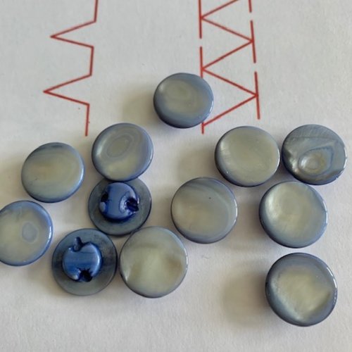 Superbes boutons à pieds, neufs,  en nacre bleue, 14 mm de diamètre, couture, vente à la pièce