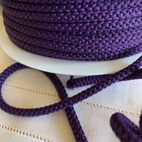 Cordon tricoté, en polyester, 4.5 mm de diamètre, de couleur "iris", neuf, vendu au mètre