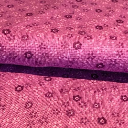 Ravissant tissu en coton, japonais, tissage dense, fleurettes sur violet, densité de 145 gm², vente par 25 cm/112 cm