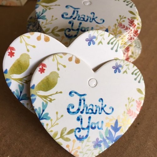 Coeur en carton, "thank you", oiseau vert, décor bleu sur blanc, carterie, toutes occasions, vente par 10