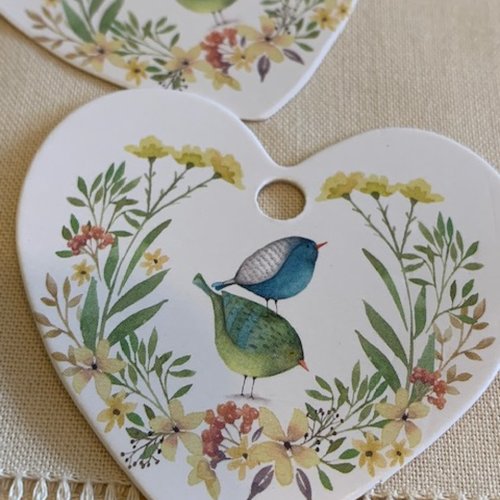 Magnifique petit coeur en carton, 5/5 cm, place de table, remerciement, deux oiseaux et feuillages, vente par 10