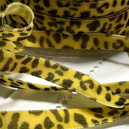 Une fantaisie, un ruban de velours animal, large de 1 cm, jaune aux taches marron, pour lacets, vente au mètre