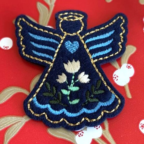 Écusson  nordique, noël, un ange en textile, brodé, de couleur bleu, 5/4 cm, vente à l'unité