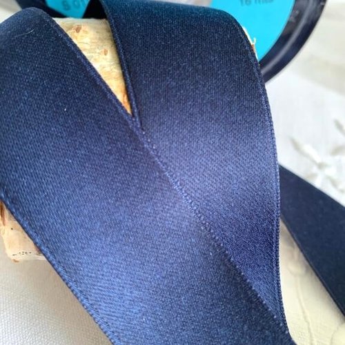 Satin de coton, 25 mm de large, en bleu marine, 23, produit bien lisse, souple, vendu au mètre