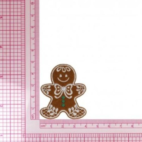 Nouveauté : écusson ! esprit de noël, bonhomme pain d'épices, haut de 4.5 cm large de 4 cm, vente à l'unité
